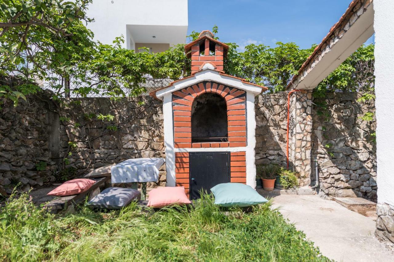 House Lana Holiday home Slatine